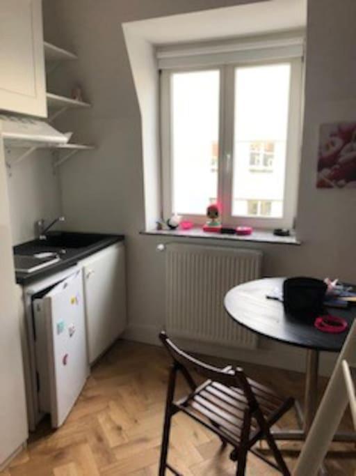 Appartement In Maison De Metre In Etterbeek *